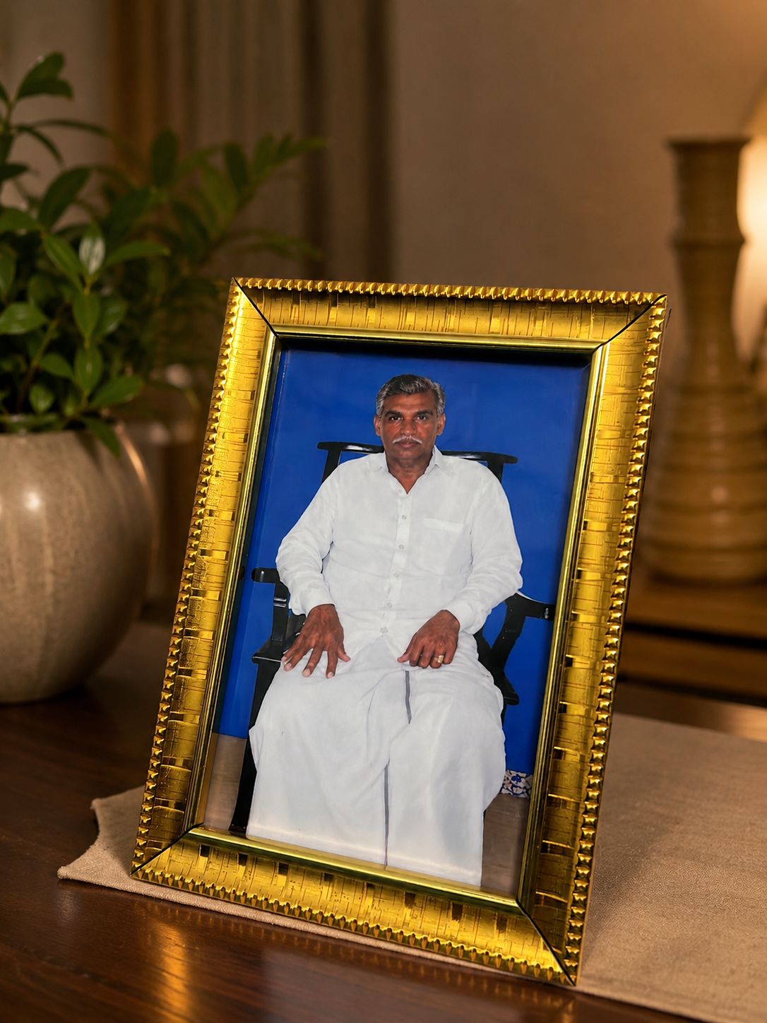 6X4 Gold Premium Frame